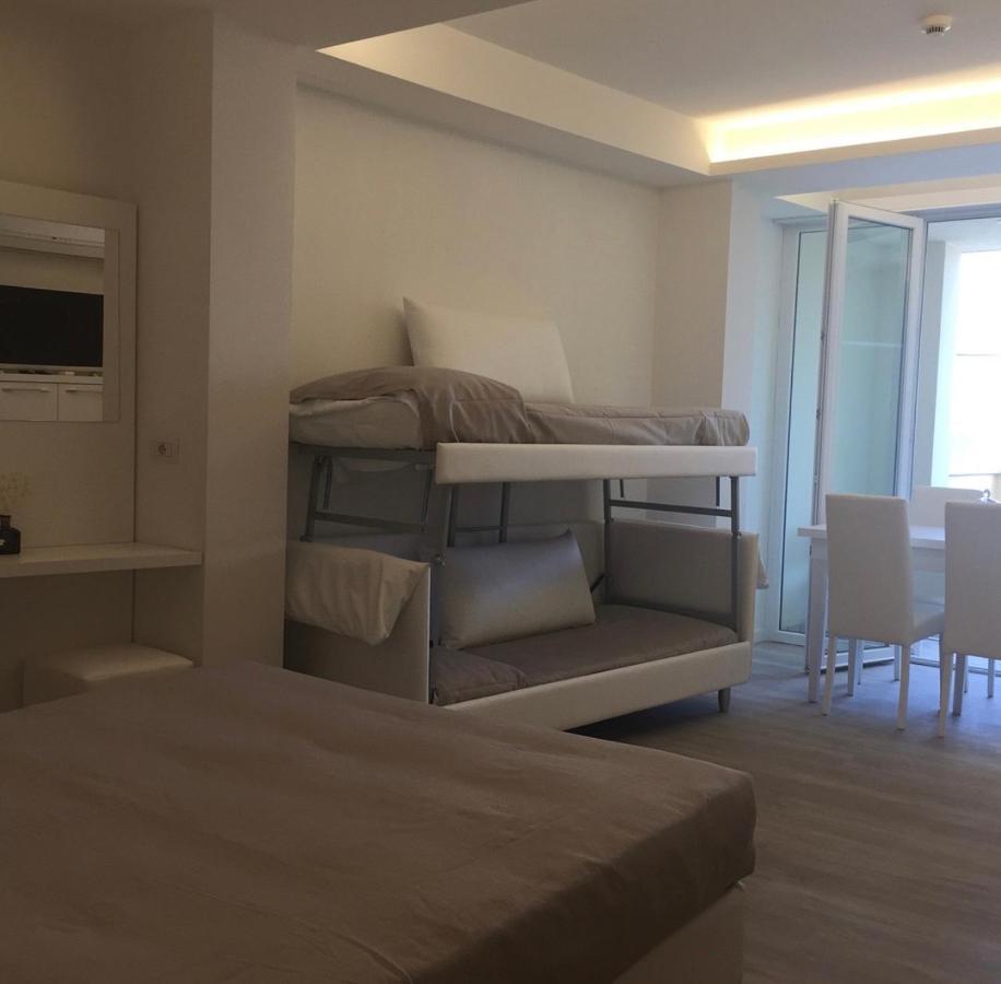 Apparthotel Ardea Ричоне Екстериор снимка